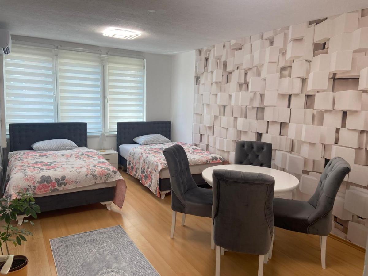 Apartman Citylux บีฮัช ภายนอก รูปภาพ